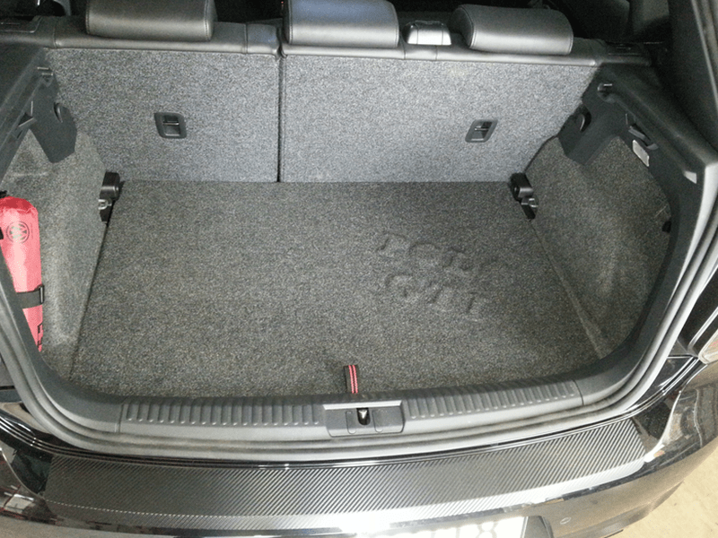 Auto HiFi Einbaubeispiel im VW Polo R6