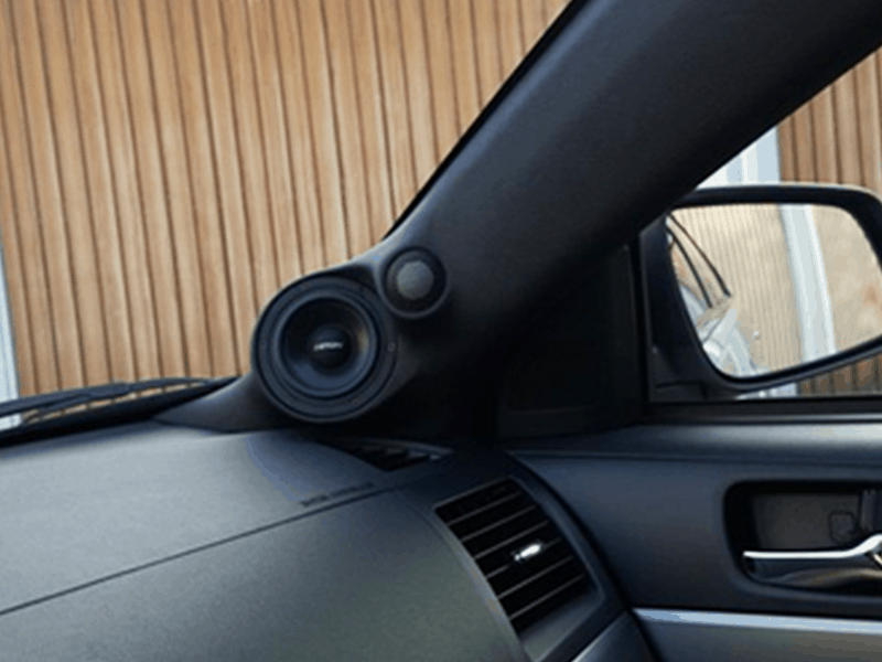 Auto HiFi Einbaubeispiel im Mitsubishi Lancer