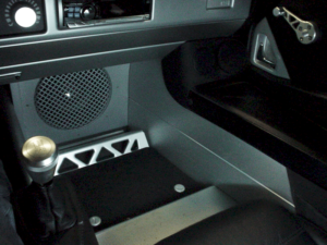 Auto HiFi Einbaubeispiel im Opel Speedster