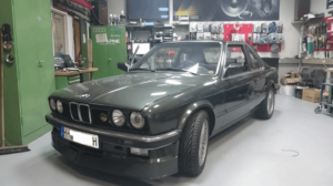 Becker HiFi Einbaubeispiel im BMW E30